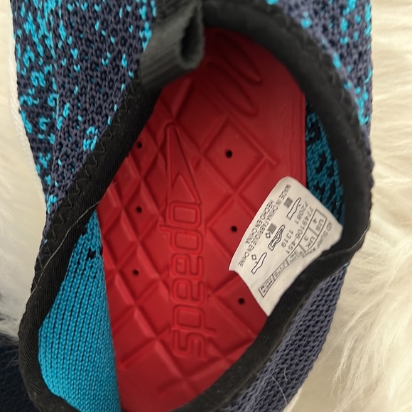 Speedo water shoes - Picture 5 of 5